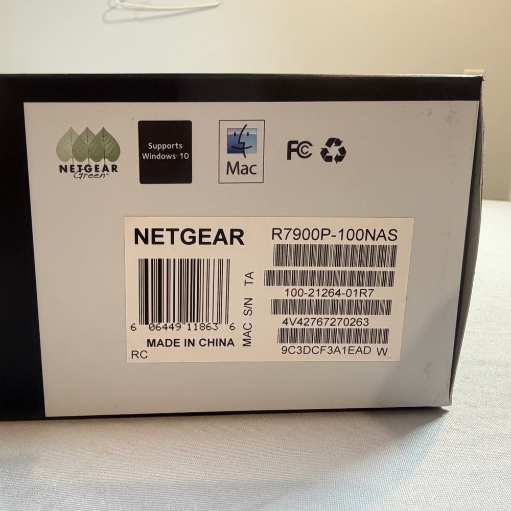 NETGEAR Nighthawk X6S AC3000 Tri-Band WiFi Router Model# R7900P - Picture 2 of 13